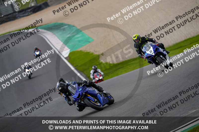 donington no limits trackday;donington park photographs;donington trackday photographs;no limits trackdays;peter wileman photography;trackday digital images;trackday photos